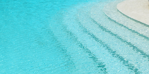 Rehabilitación / Reformas de Casas Ontiñena · Instalación de Piscinas