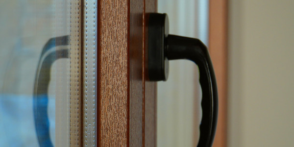 Reformas Integrales Torla-Ordesa · Cambiar Ventanas y Persianas